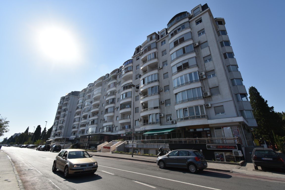 Poslovni prostor 80m2, Zabjelo